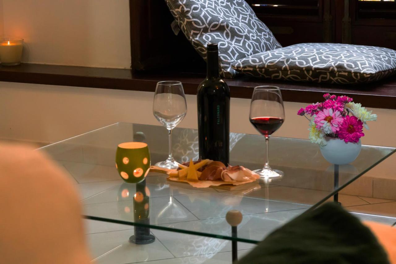 Locanda Del Buongustaio Cagliari Esterno foto