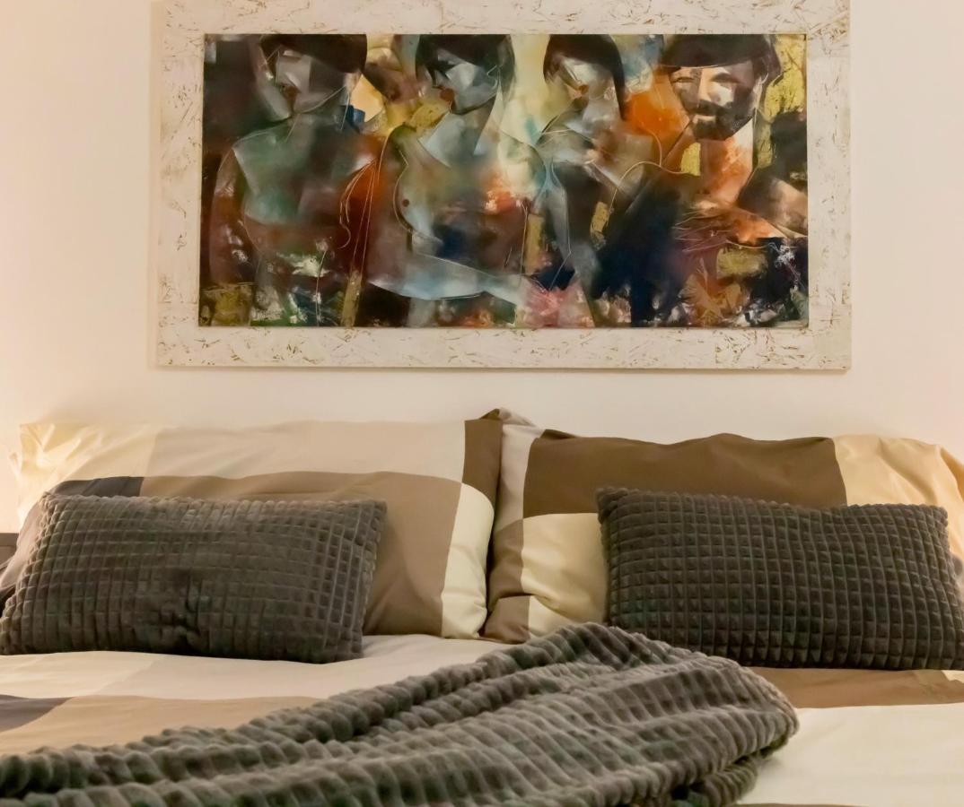 Locanda Del Buongustaio Cagliari Esterno foto