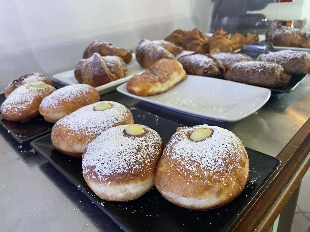 Locanda Del Buongustaio Cagliari Esterno foto